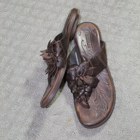 Women's 8 Born Brown Leather Flower Embellished Thong Sandals - Picture 1 of 7